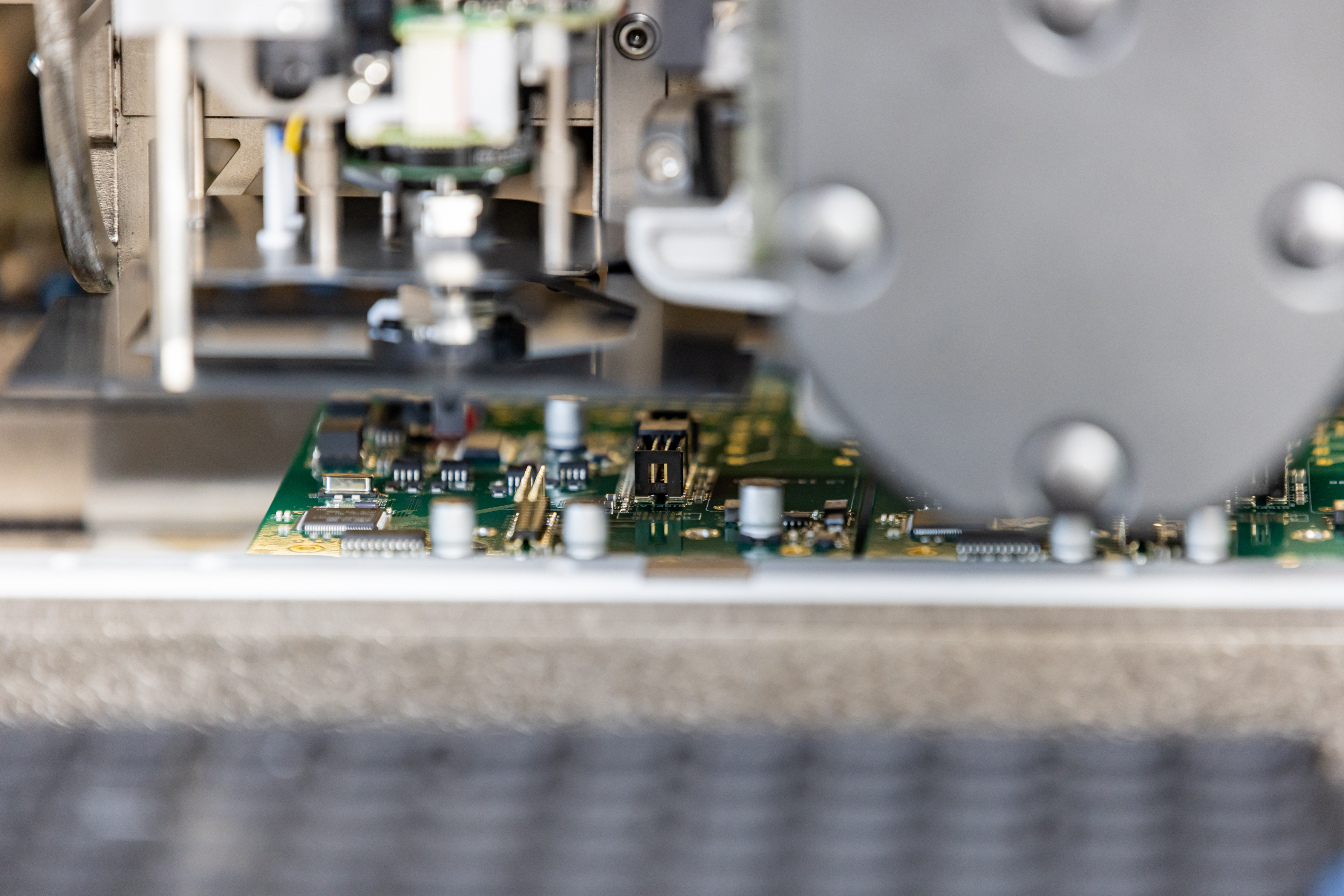 Serienfertigung in der Produktionshalle